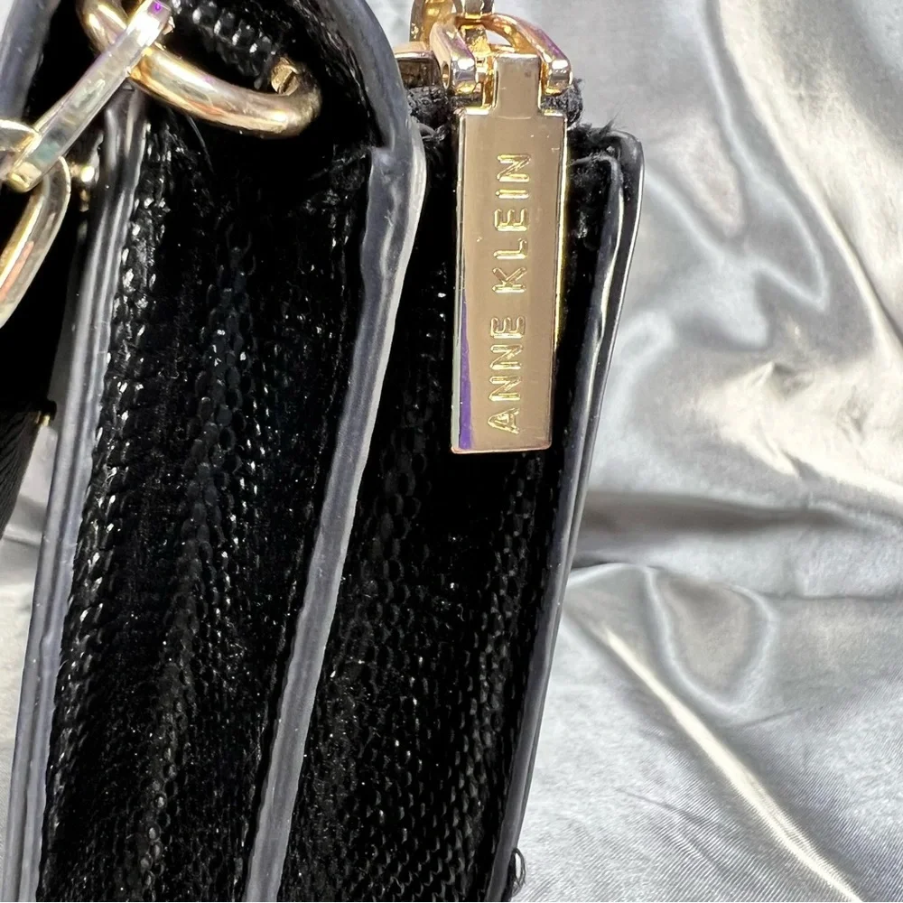 Anne Klein Crossbody Mini Bag Wallet‎ on a Chain IPhone Compartment Formal Black